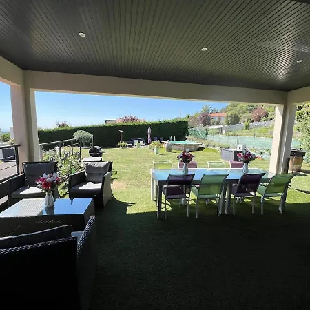 Belle Moderne Proche Du Sommet De L'elevage Villa